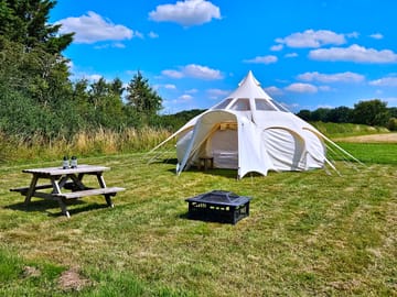 Lotus bell tent