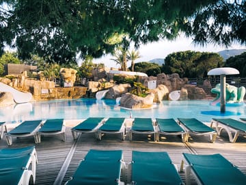 Free sun loungers at the swimming pool