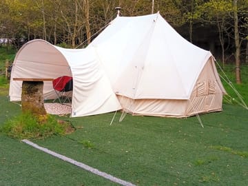Emperor bell tent
