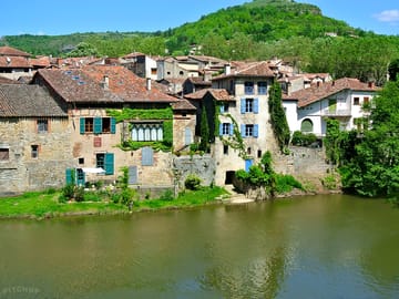 Looking across to saint-antonin-noble-val