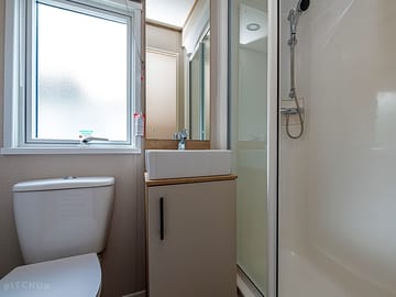 Main bathroom.