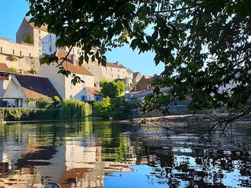 Pesmes village