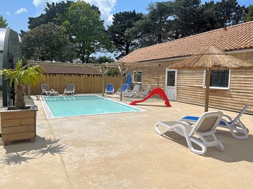Paddling pool