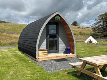 Pod with picnic bench