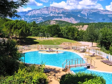 Pool complex