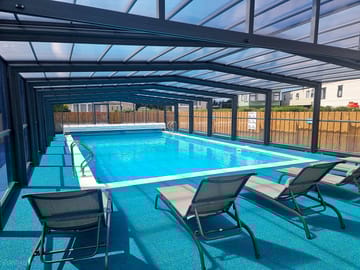 Heated swimming pool