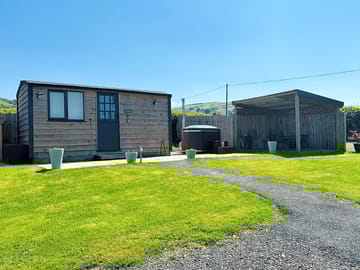 Spacious outdoor area