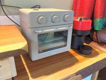 Coffee machine and air fryer/mini oven