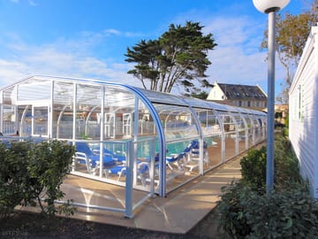 Covered pool