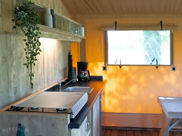 Luxe ingerichte keuken inclusief vaatwasser