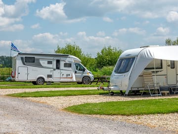 Gravel pitch with electric