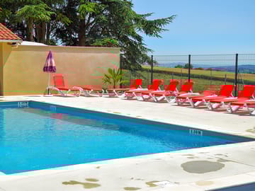 Poolside loungers