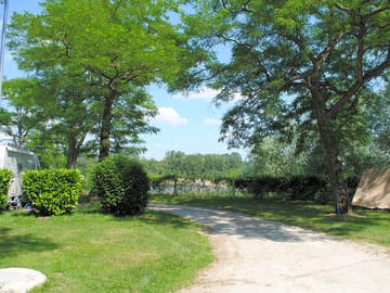 Spacious pitches which can accommodate large vehicles