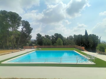 Swimming pool of the campsite and the motorhome area