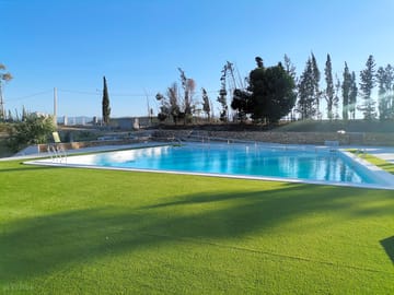 Swimming pool of the campsite and the motorhome area