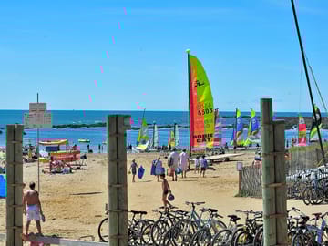 Normandelière beach and its sports centre