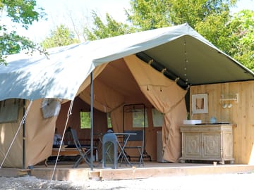 Cassiopée's sheltered decking