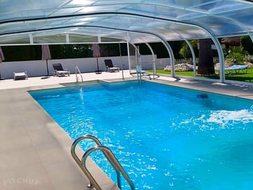 Piscina cubierta interior
