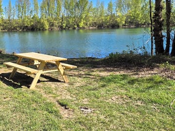 Picnic table by the lake