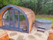 Owl pod with hottub