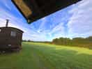 Accommodation located on private field for quiet views