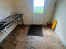 Washing up facilities - dirty flooring and limited sinks