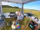 Setup with view/fields in the background