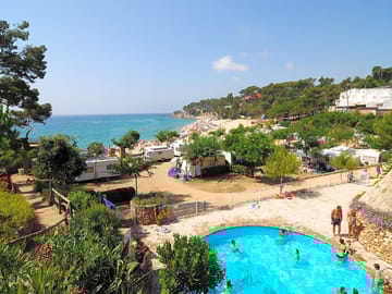 Swimming pool with sea view