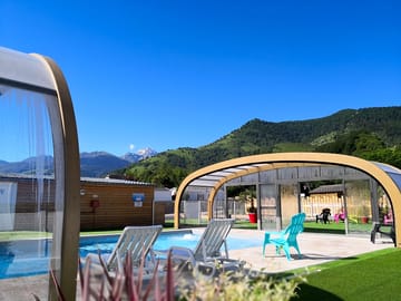 Indoor heated pool facing the Pic du Midi