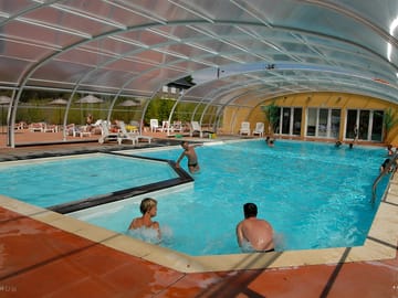 Heated swimming pool
