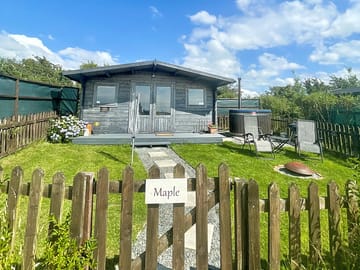 Maple with private hot tub