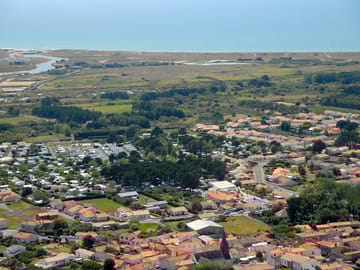 Aerial view of the campsite Le Chaponnet, near the beach.