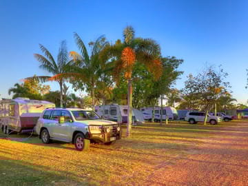 Electric grass and earth touring pitch