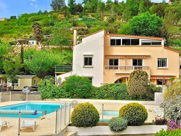 Pool and landscaped campsite