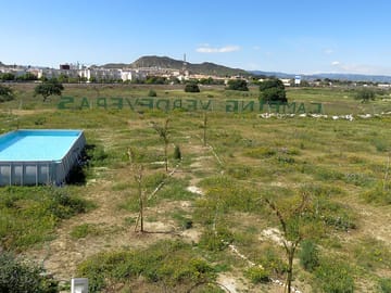 Pitches around the pool