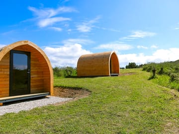 Pods exterior