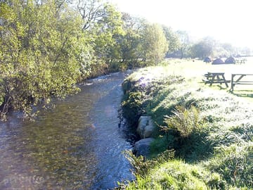 Snowdon valley camping