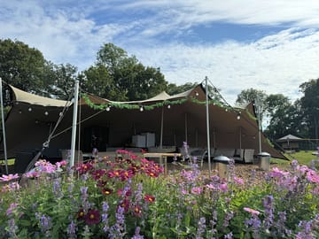 Stretch tent