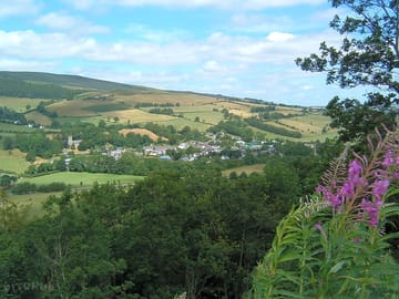 The village of new radnor nearby