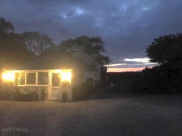 Pantglas at night