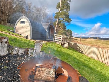 'little halo' glamping pod