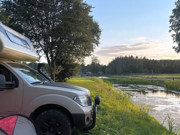 Camper pitch near the water