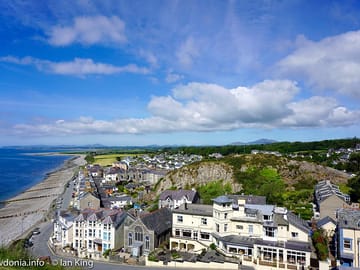 Looking over criccieth