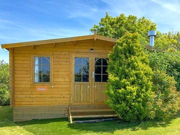 Harbour cabin