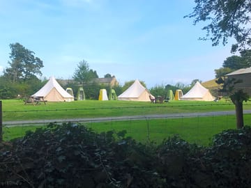 Peaceful, calm and tranquil setting at candlewyck glamping