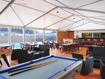 Common room with bar and games