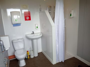 Toilet 3 - shower unit, toilet & wash basin