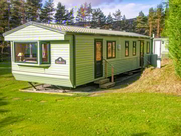 Wheelchair-accessible caravan