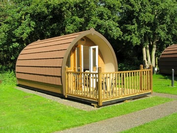 New luxury glamping pods