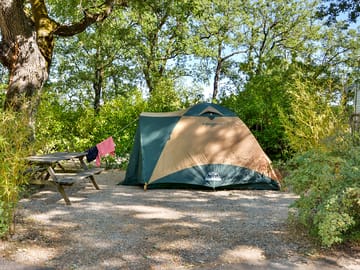 Tent pitches